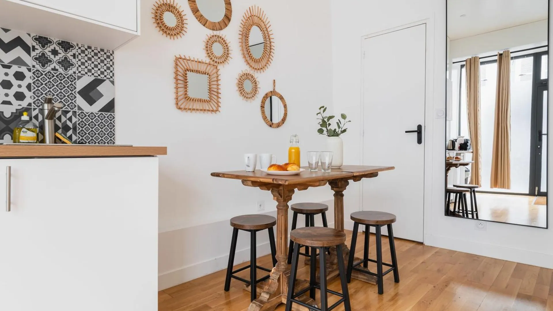 Apartment Bel Appartement Cosy Situe Pres Des Halles - 4P Paris